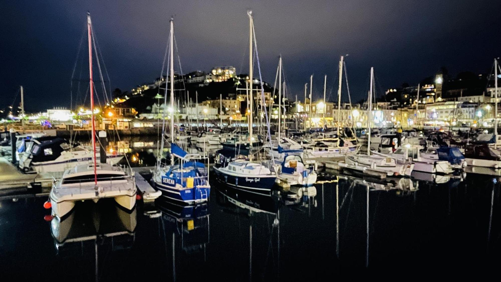 The Moorings - Stylish Duplex Apartment On Torquay Harbourside Exterior foto